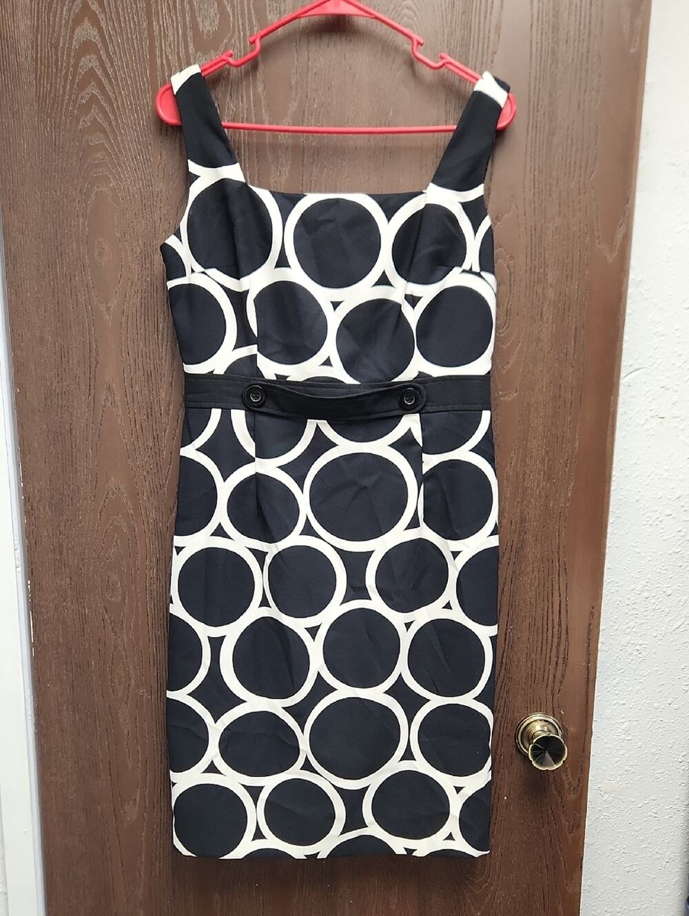 Maggy London Black and White Circle-Print Midi Sheath Dress